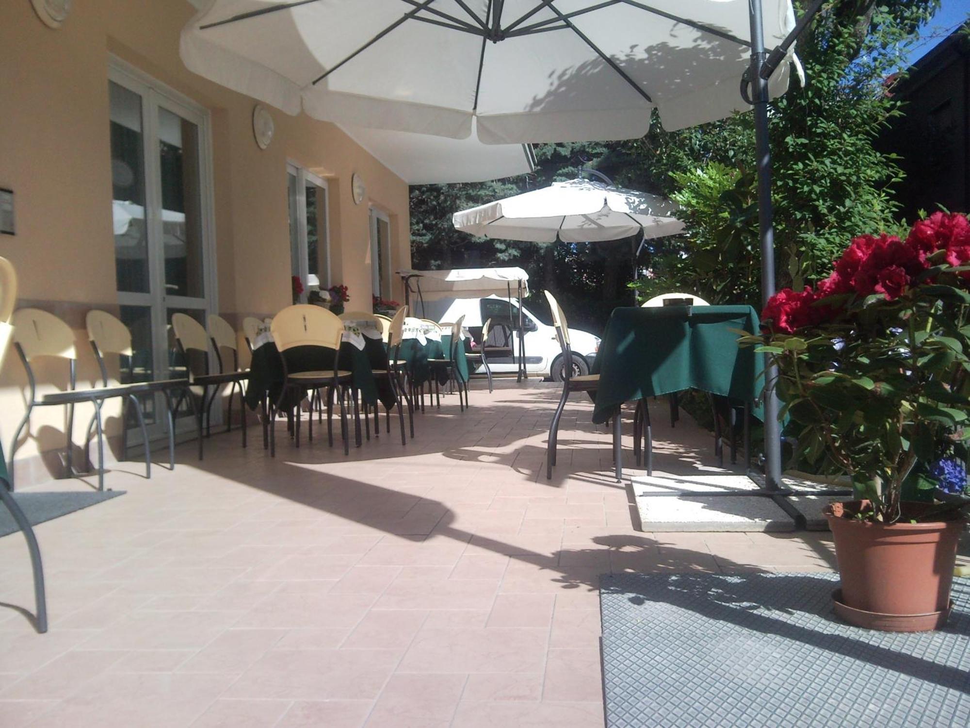 Hotel Trinidad Rimini Exterior foto